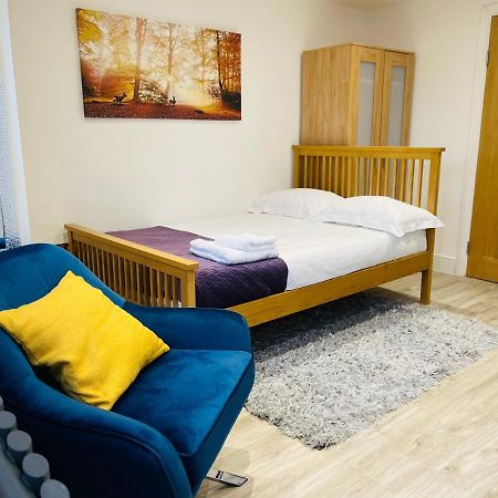 New Modern Studio Apartment, Parking, Netflix Kenilworth Zewnętrze zdjęcie