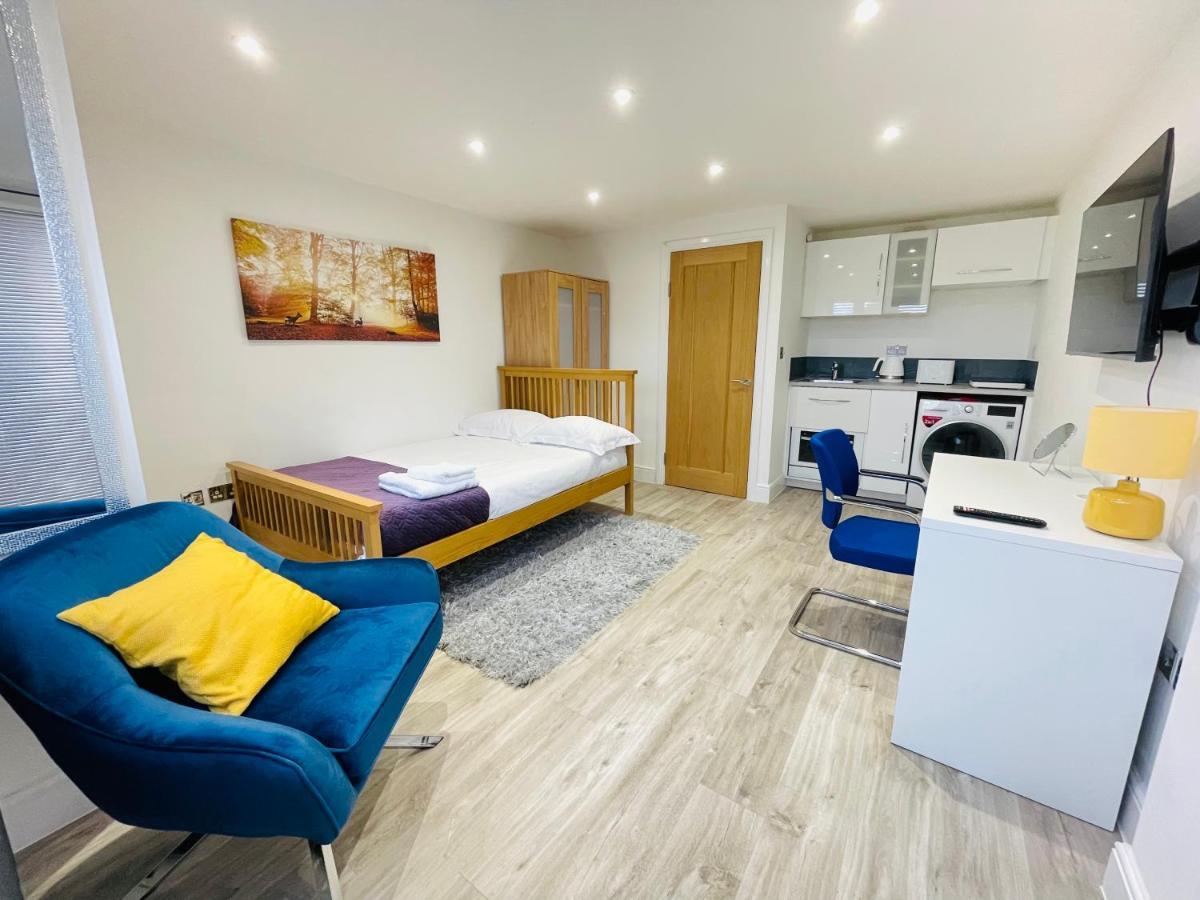 New Modern Studio Apartment, Parking, Netflix Kenilworth Zewnętrze zdjęcie